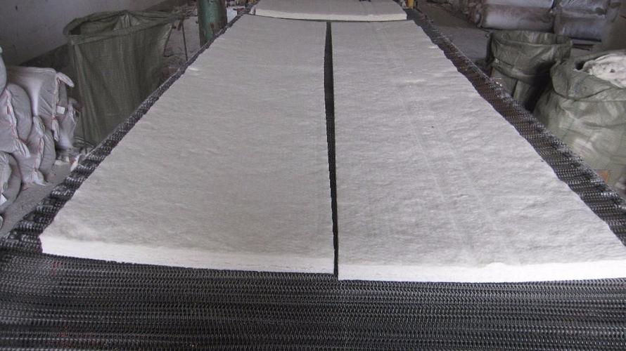 淄博东顺耐火材料厂销售含锆型硅酸铝陶瓷纤维毯,保温毯 硅酸铝纤维毯
